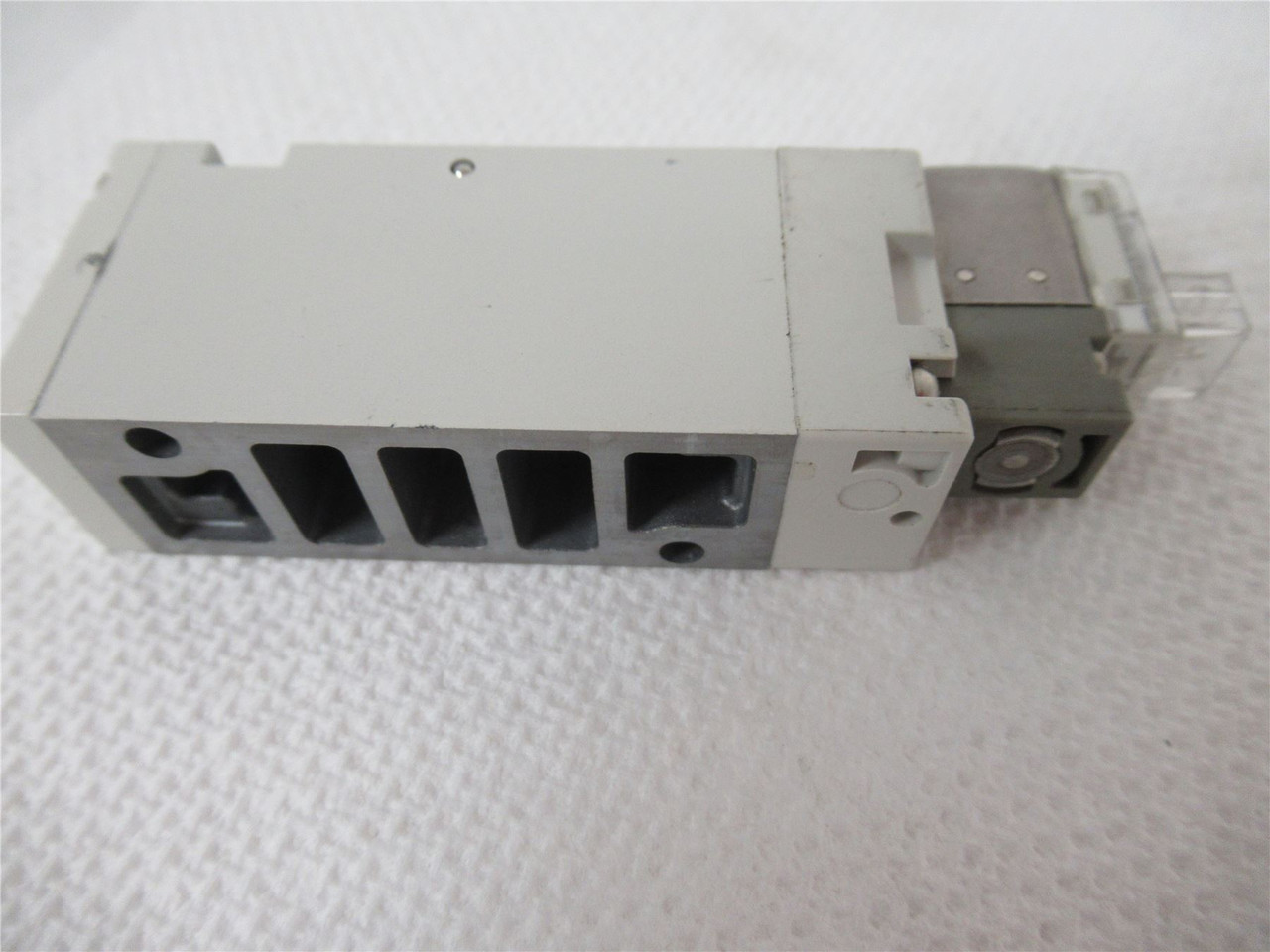ID Technology 62104; Pneumatic Regulatorw/Gauge 24VDC 0-1MPA