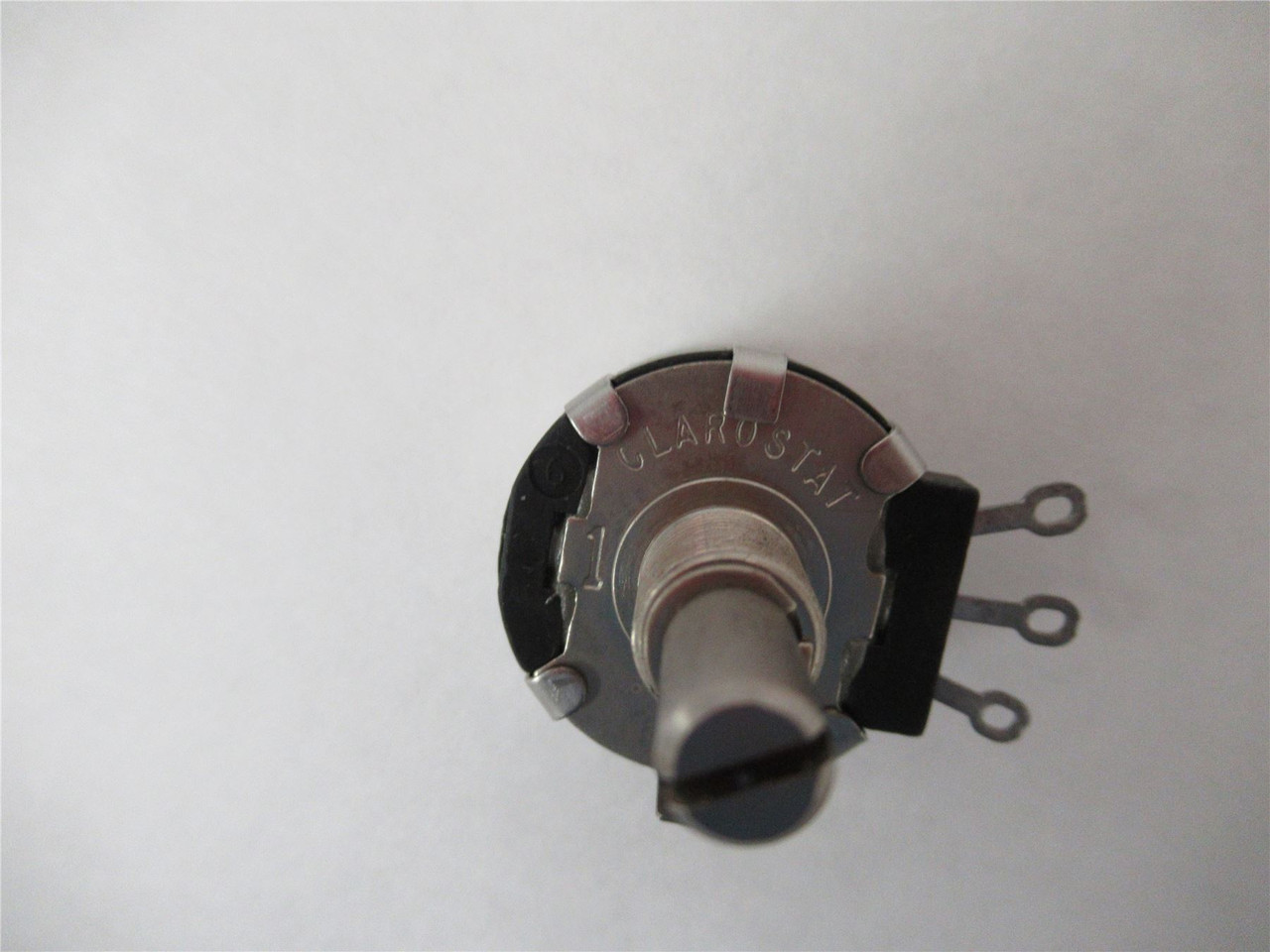 Clarostat RV4NAYSD254A; Potentiometer 2Watt 1/4" Shaft 7/8" L