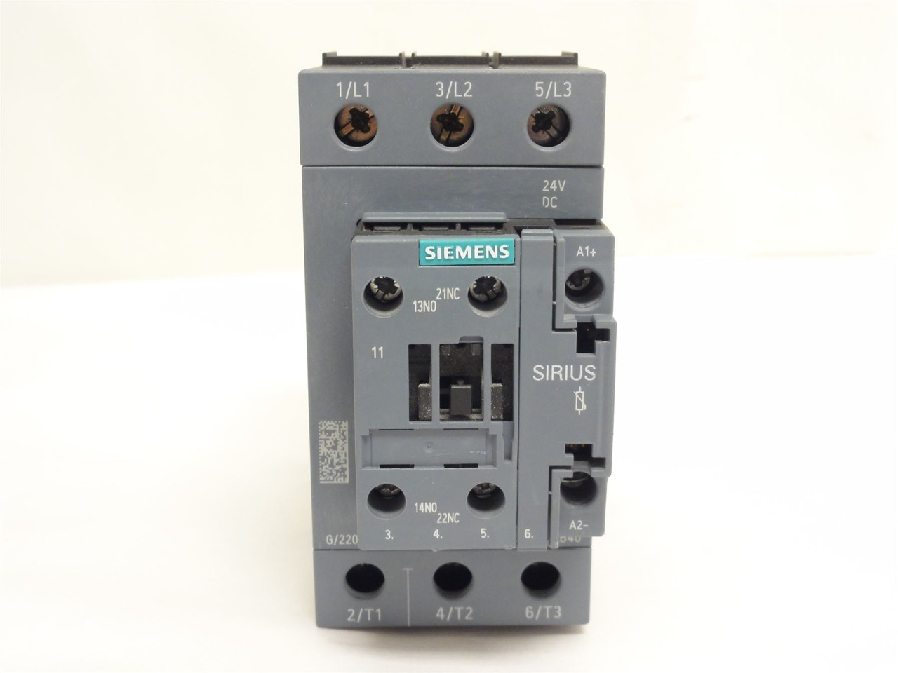 Siemens 3RT2037-1KB40; Contactor; 65A; 3P; 690VAC; Coil: 24VDC