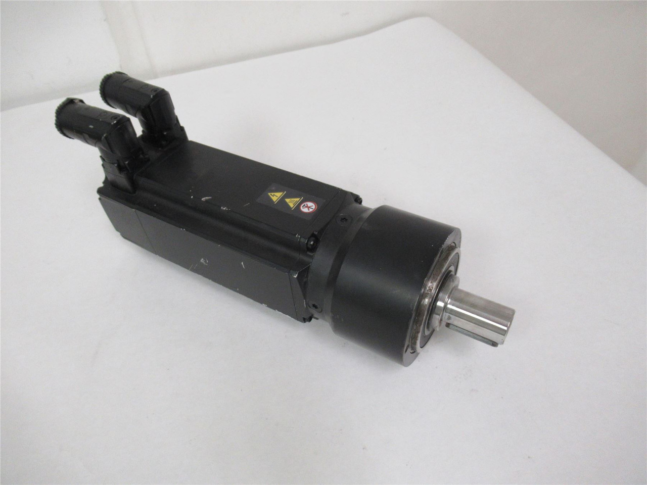 Heidrive HMD08-050-560-55-0PH1MW23P0908 ; Servo Motor 688RPM