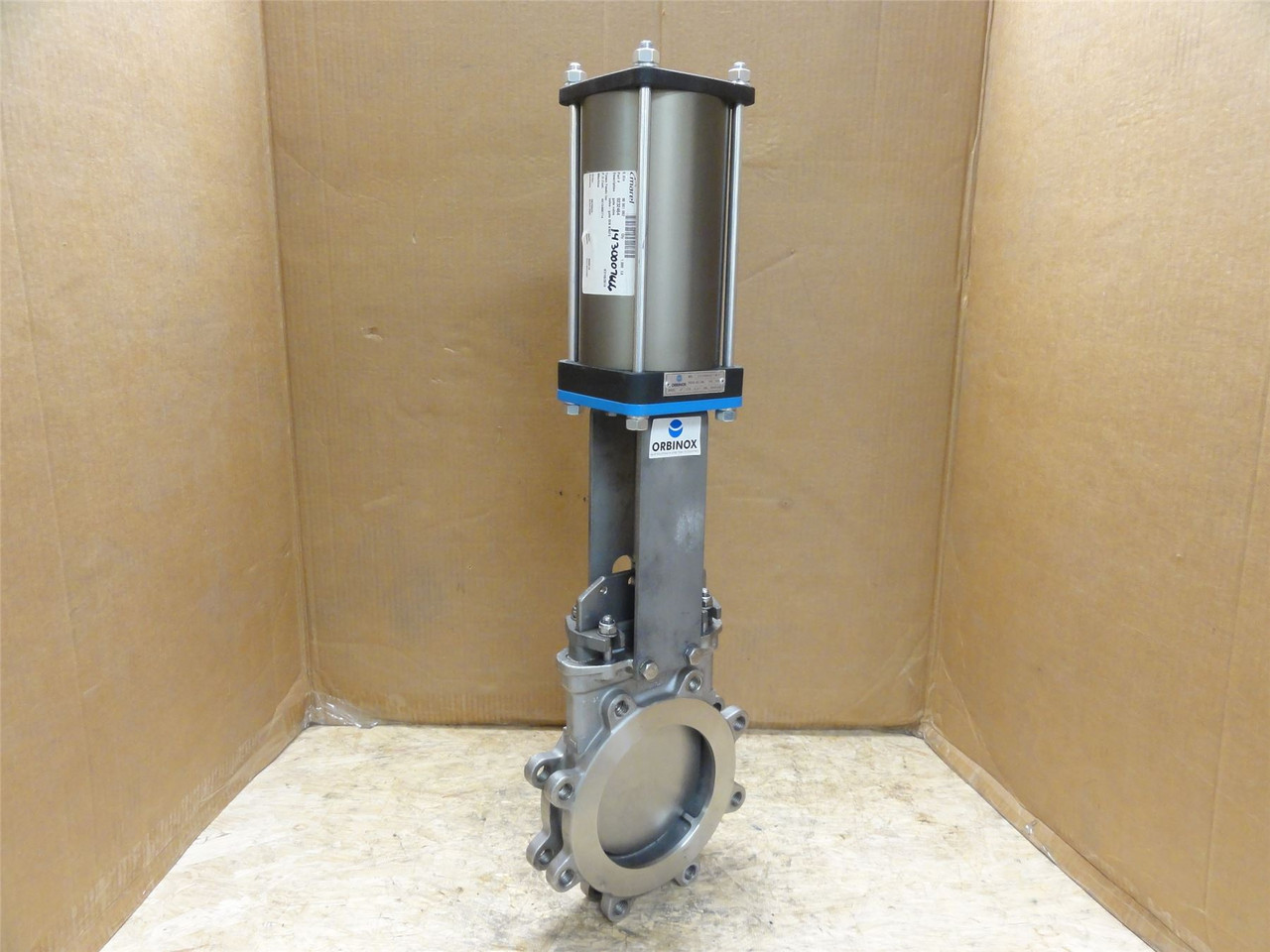 Orbinox 20-3636RI-SSY; Lug-Style Knife Gate Valve; Size: 6"