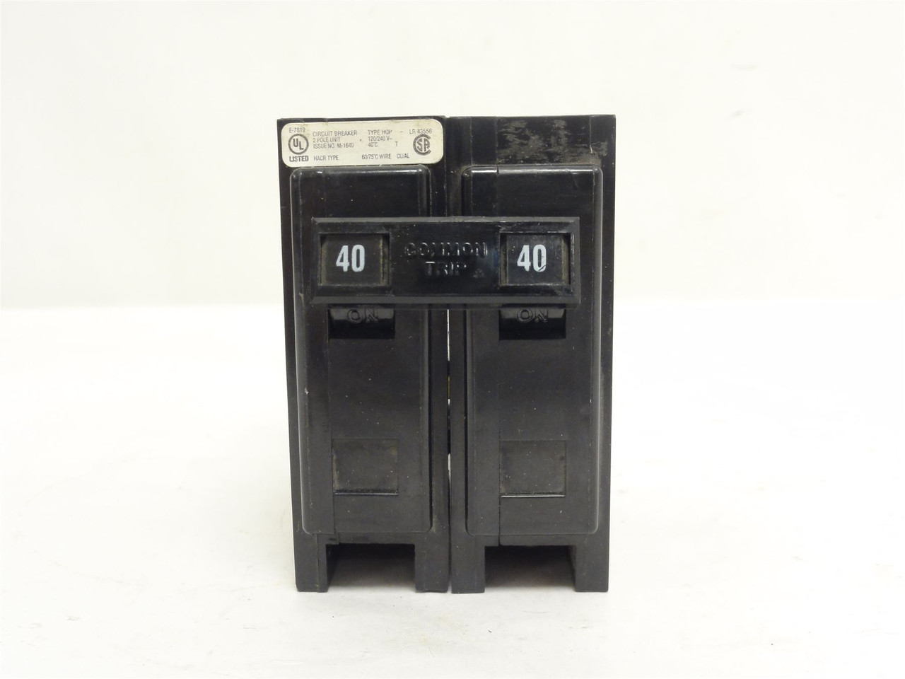 Cutler-Hammer HQP2040; Circuit Breaker; 40A; 2P;120-240VAC