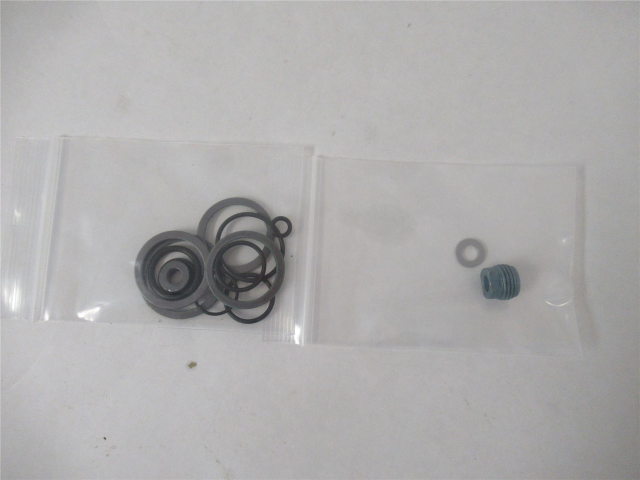 Hansen 70-1005; Gasket Kit for HS8W Solenoid Valve
