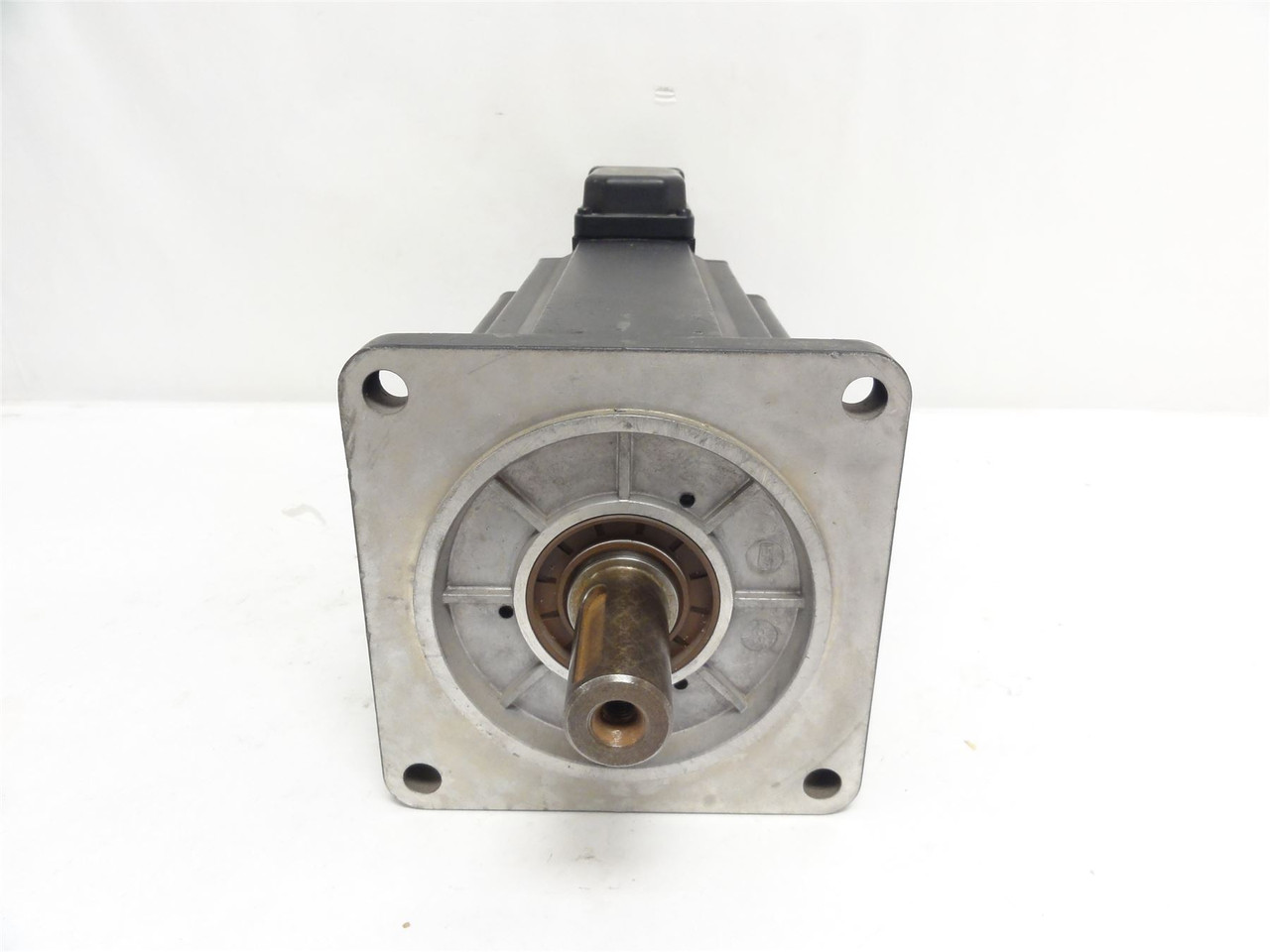 Rexroth MKD090B-047-KP1-KN; Synchronous Servo-Motor 12nM 24VDC