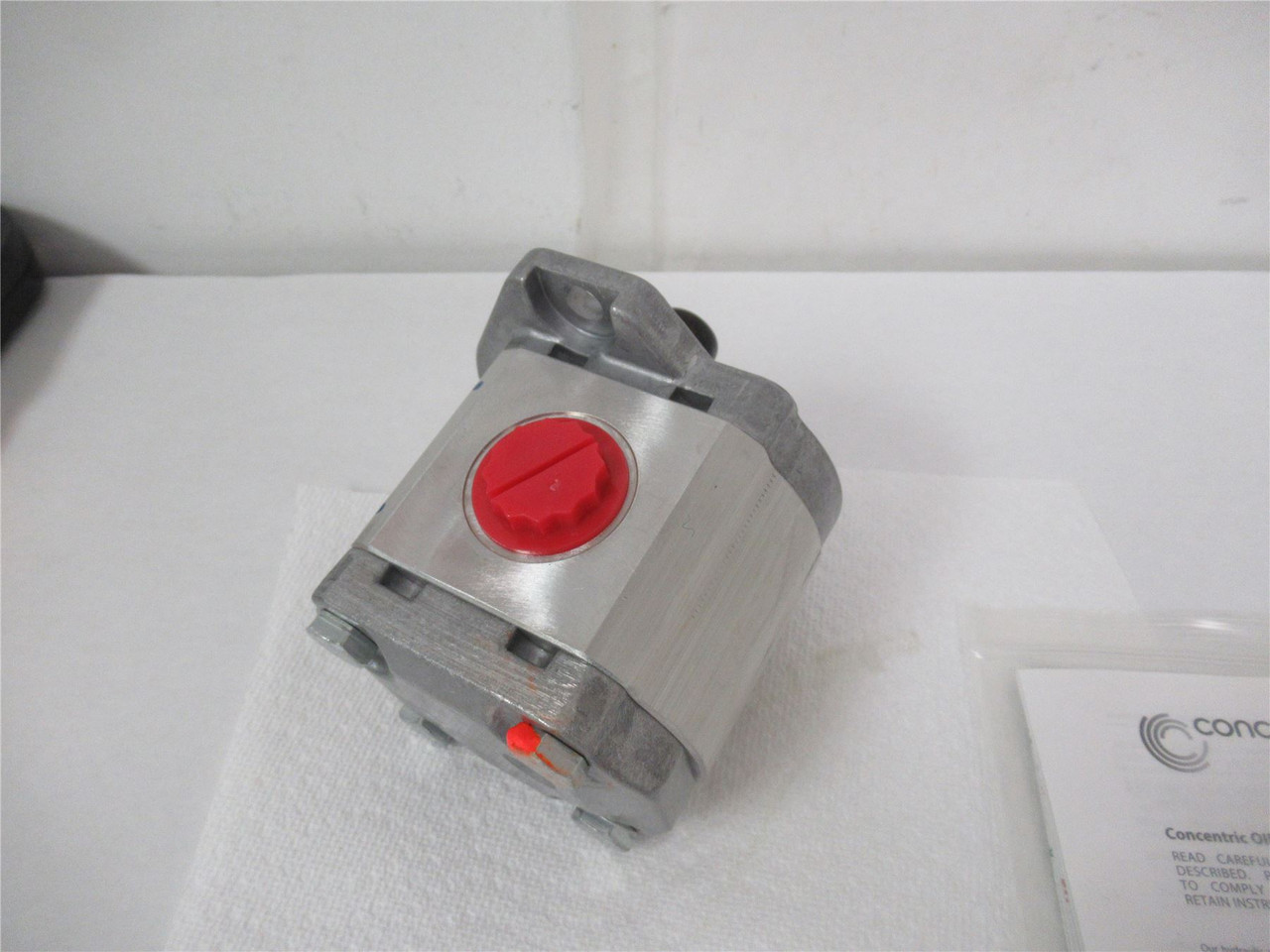 Concentric  4F669; Hydraulic Pump 2 Bolt 1 Stage 11.9 gpm Max