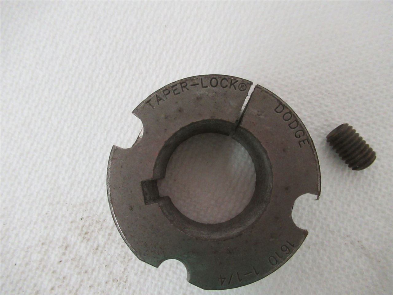 Dodge 117161; Bushing 1.25" Bore 1/4 x 1/8 in Keyway