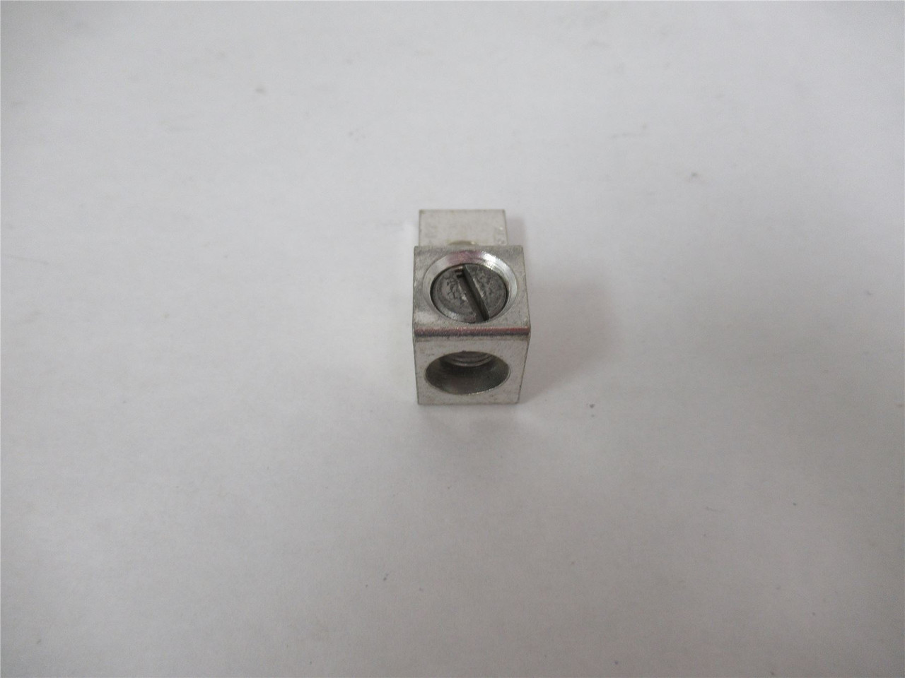 Blackburn ADR21; Lot-12  Barrel Lug 2/0 AWG; 1/4"stud