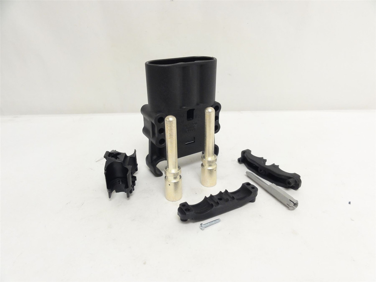 Anderson Power A32400-0009; Heavy Duty Male Power Connector