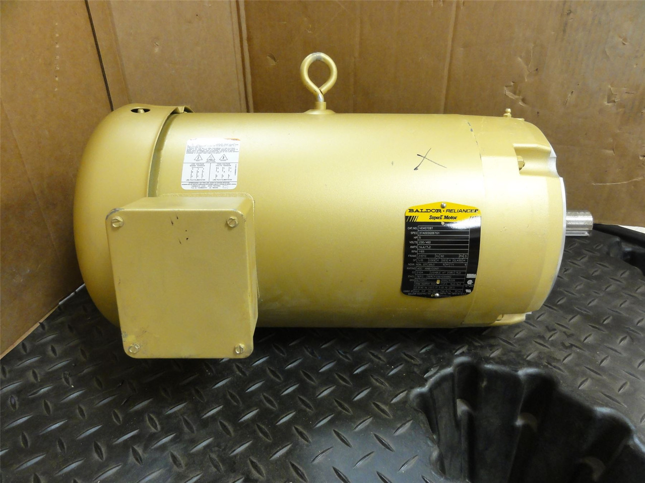 Baldor VEM3708T; AC Motor; 5HP; 230/460V; 1165RPM; 3PH; 60HZ