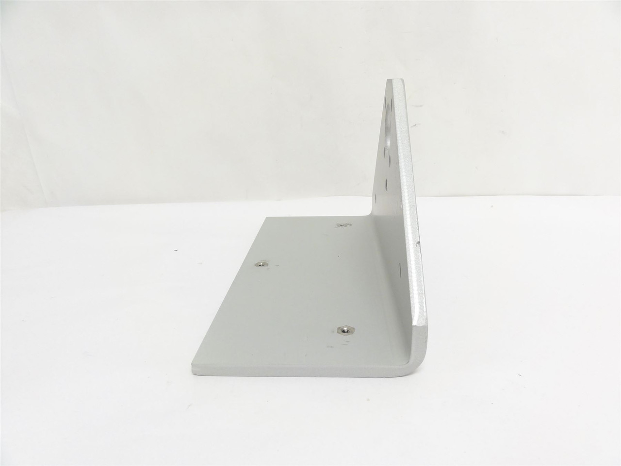 Ossid 42740M; Aluminum Shelf Bracket; 90 Degree