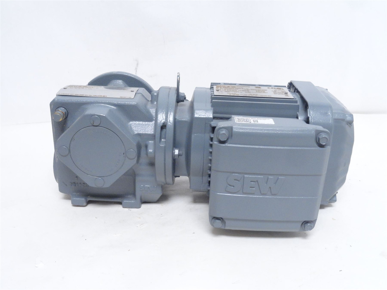 SEW SF37DRN71MS2; AC Gearmotor; 11:1 Ratio; 1/2HP; 380-415V