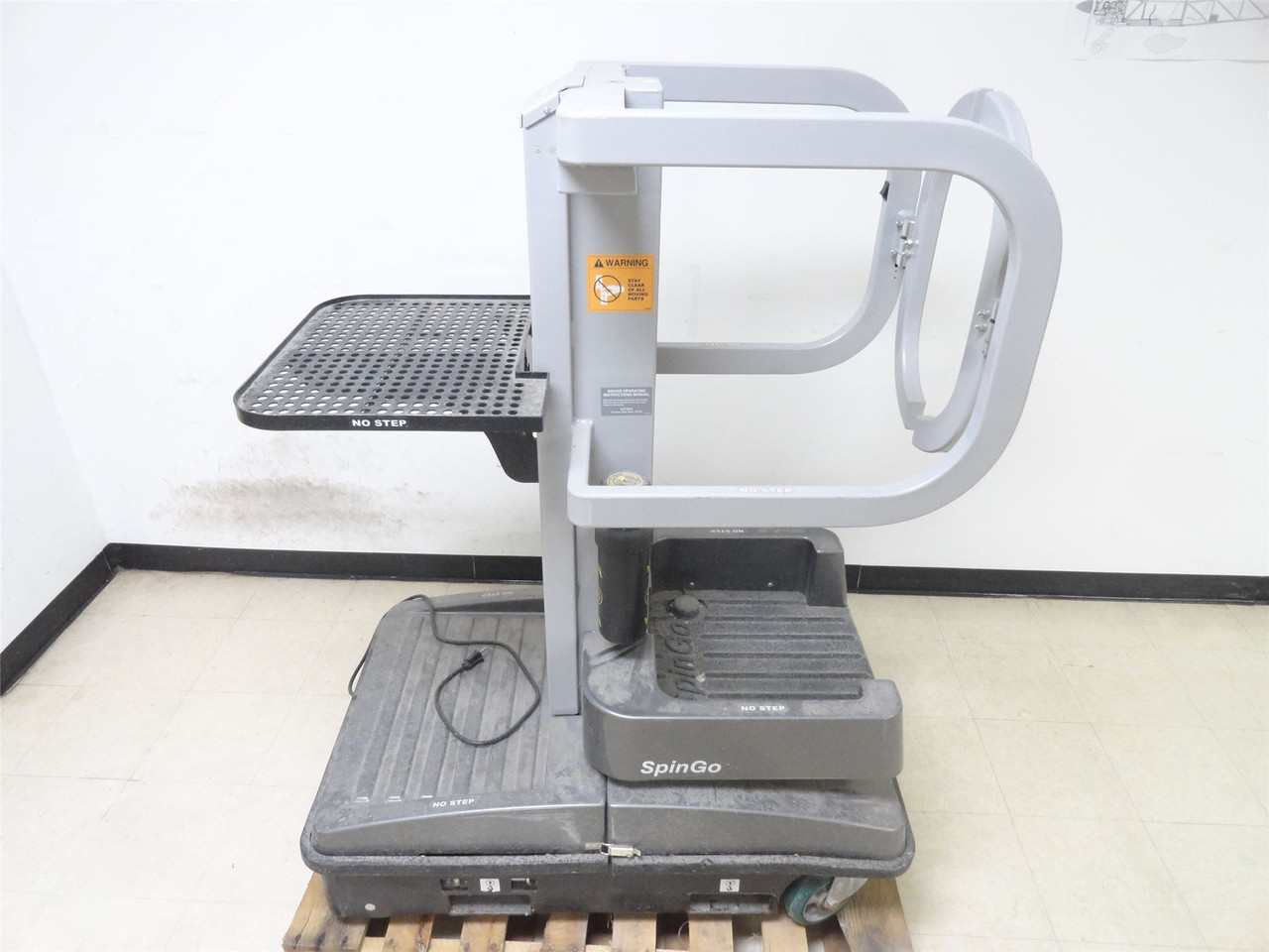 Raymond SpinGo; Single Man Aerial Warehouse Lift; 12V Supply