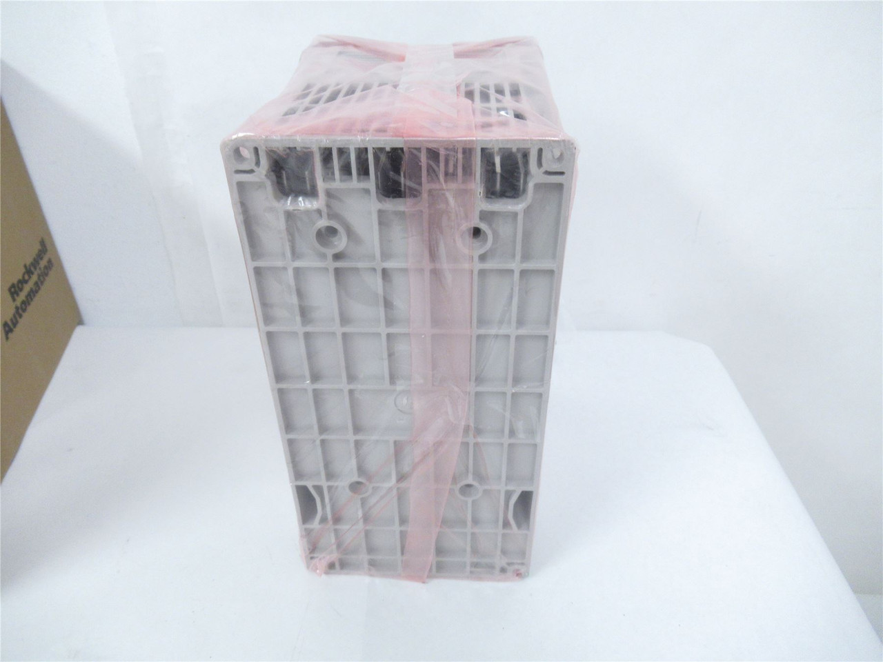 Allen-Bradley 22D-D012N104; AC Drive 7.5HP 440VAC
