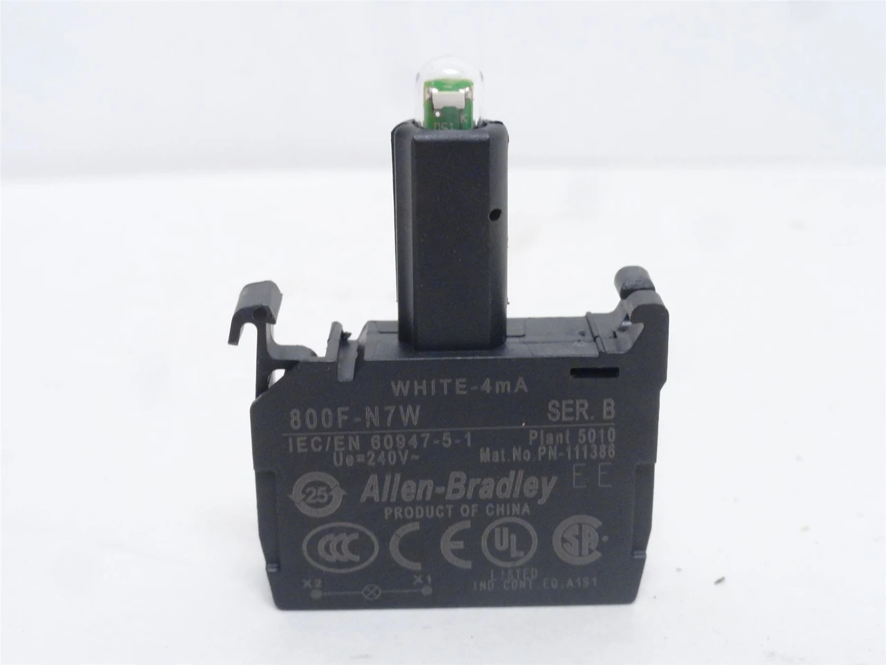 Allen-Bradley 800FM-P7MN7W; Clear Pilot Light; 24VDC; 22mm