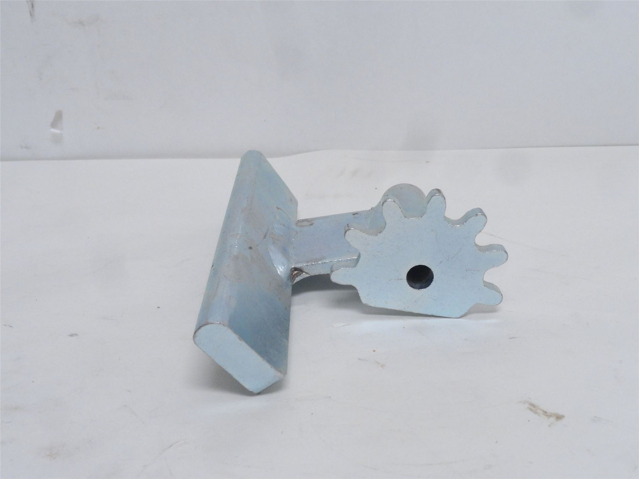 Lefiell 16-2; Galvanized Straight Track W/Gear Assembly