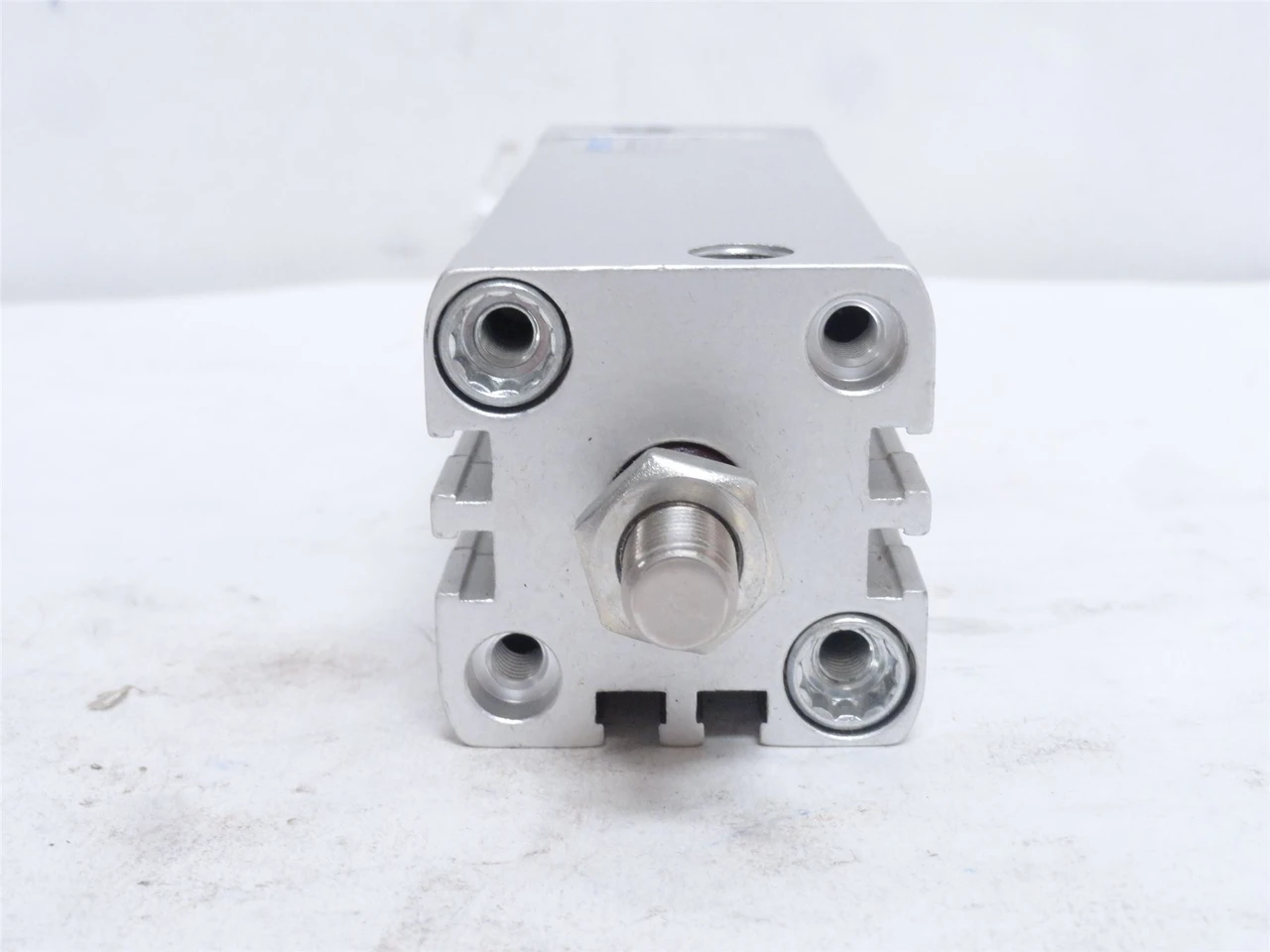 Festo ADN-32-100-A-P-A; Air Cylinder 536267 32mmID; 100mm Stk