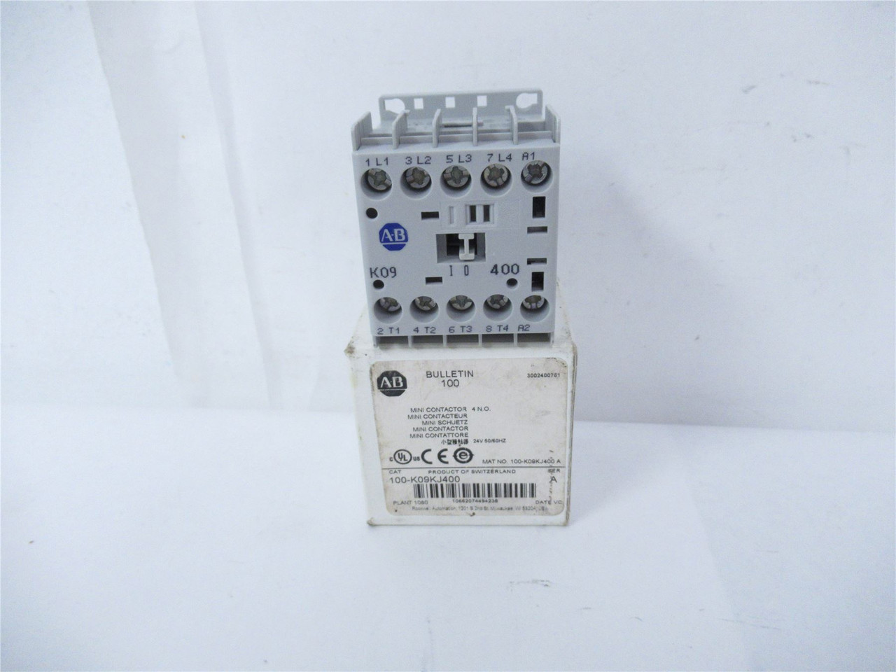 Allen-Bradley 100-K09KJ400; Mini-Contactor 9A 24VAC 4-Pole