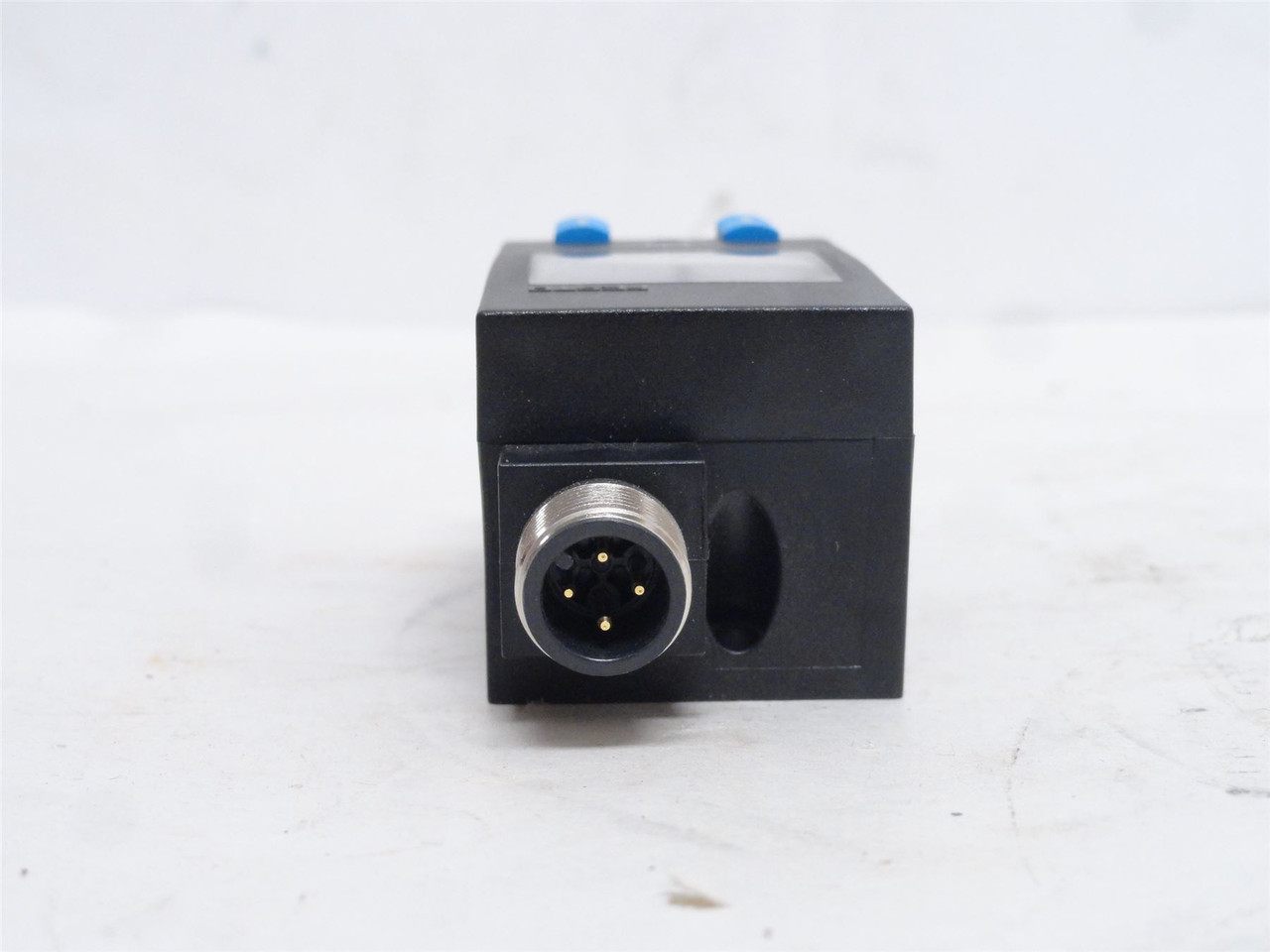 Festo SDE1-D10-G2-MS6-L-PI-M12; Pressure Sensor 192766; 10BAR