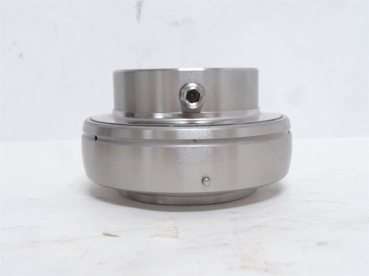 Tritan SUC210-31; Ball Bearing; 1-15/16"ID; Set Screw Locking