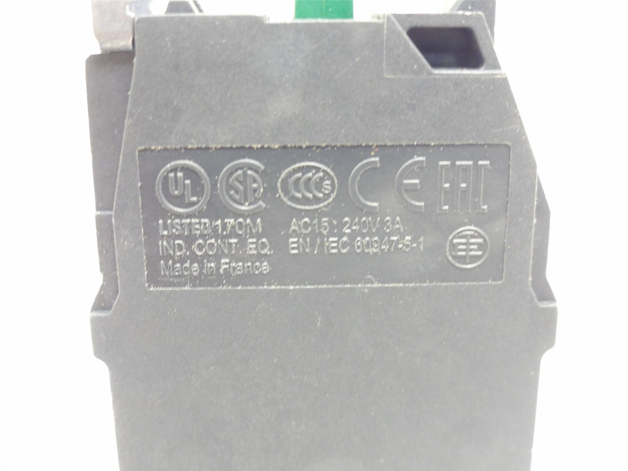 Schneider ZBE-203; Configurable Contact Block 6A 120VAC/125VDC