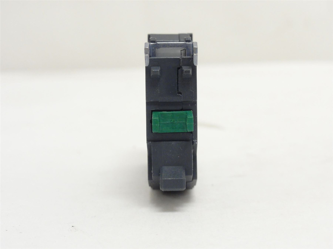 Schneider ZBE-203; Configurable Contact Block 6A 120VAC/125VDC