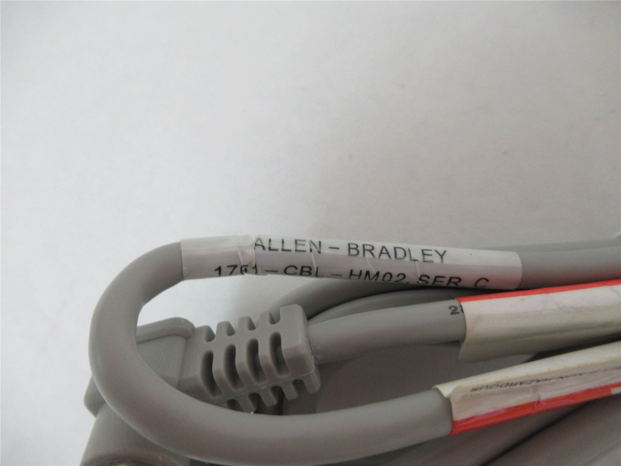 Allen-Bradley 1761-CBL-HM02; Cable 8-Pin To 8-Pin Mini DIN 2M