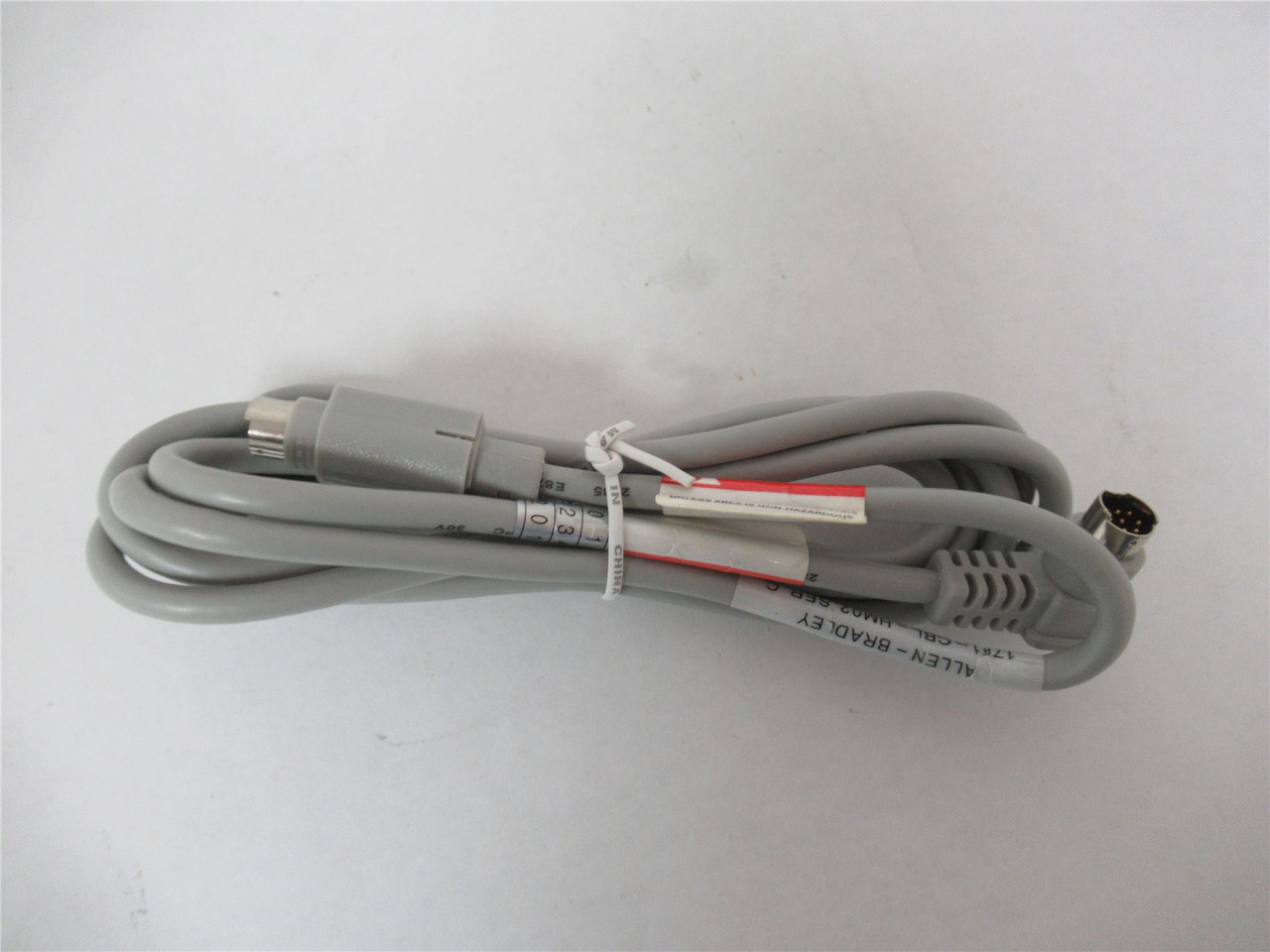 Allen-Bradley 1761-CBL-HM02; Cable 8-Pin To 8-Pin Mini DIN 2M