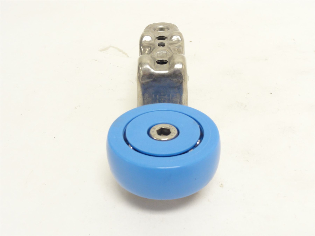 Foodmate 4143667; Trolley Wheel Half With Bracket Assembly