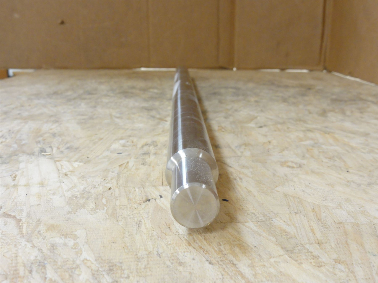MFG- 28202759; Infeed Shaft; SS; R8/1"Dial/ 18" Belt