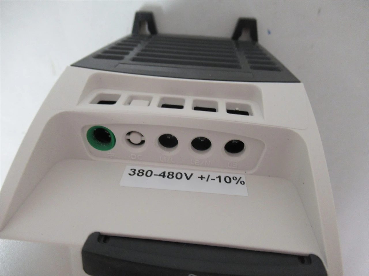 Bardac Drives E3-240058-3042; AC Drive 3HP 460V 3Ph