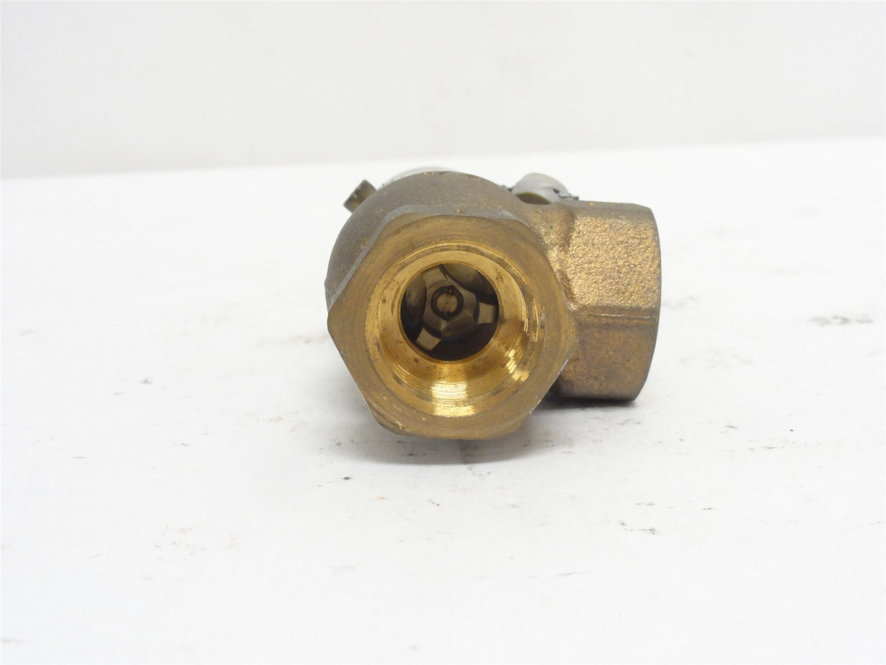 Econ 0036-SV10-2036; Spring-Loaded Safety Valve; 90Deg; 1/2NPT