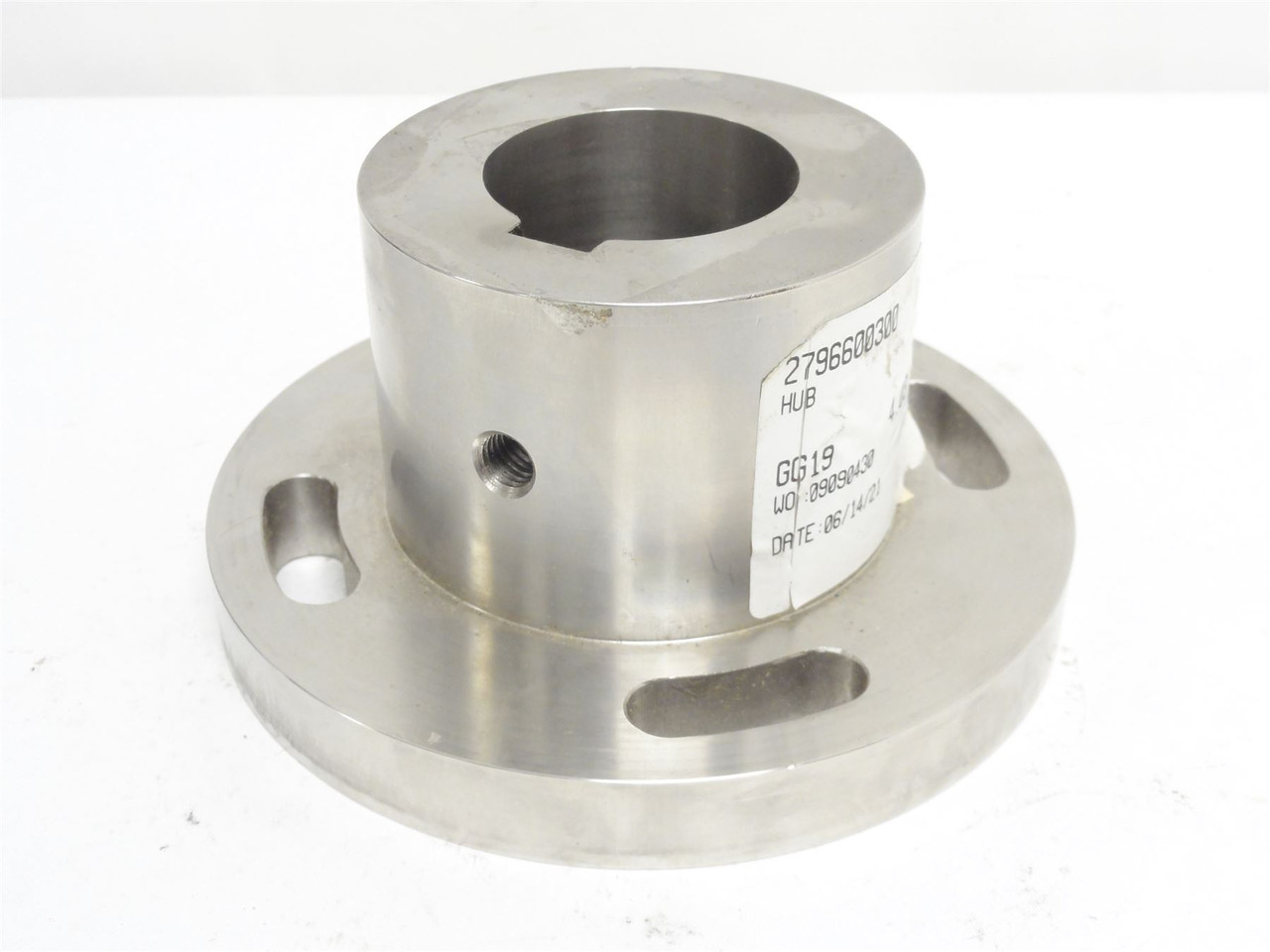MFG- 2796600300; Hub; 50mmID x 152mm Flange OD