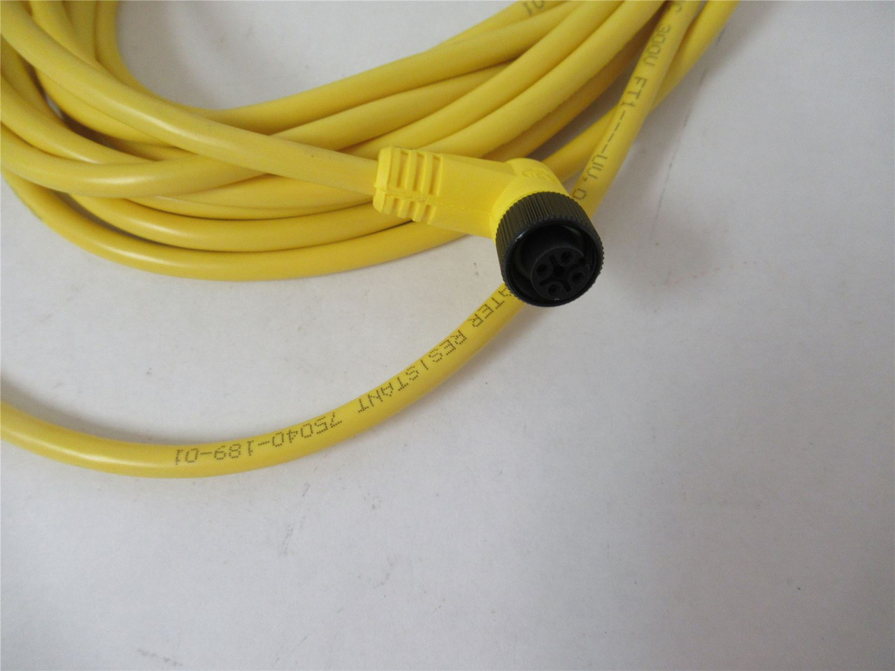 Allen-Bradley 889D-R4HC-5; Cordset Right Angle Female 5M