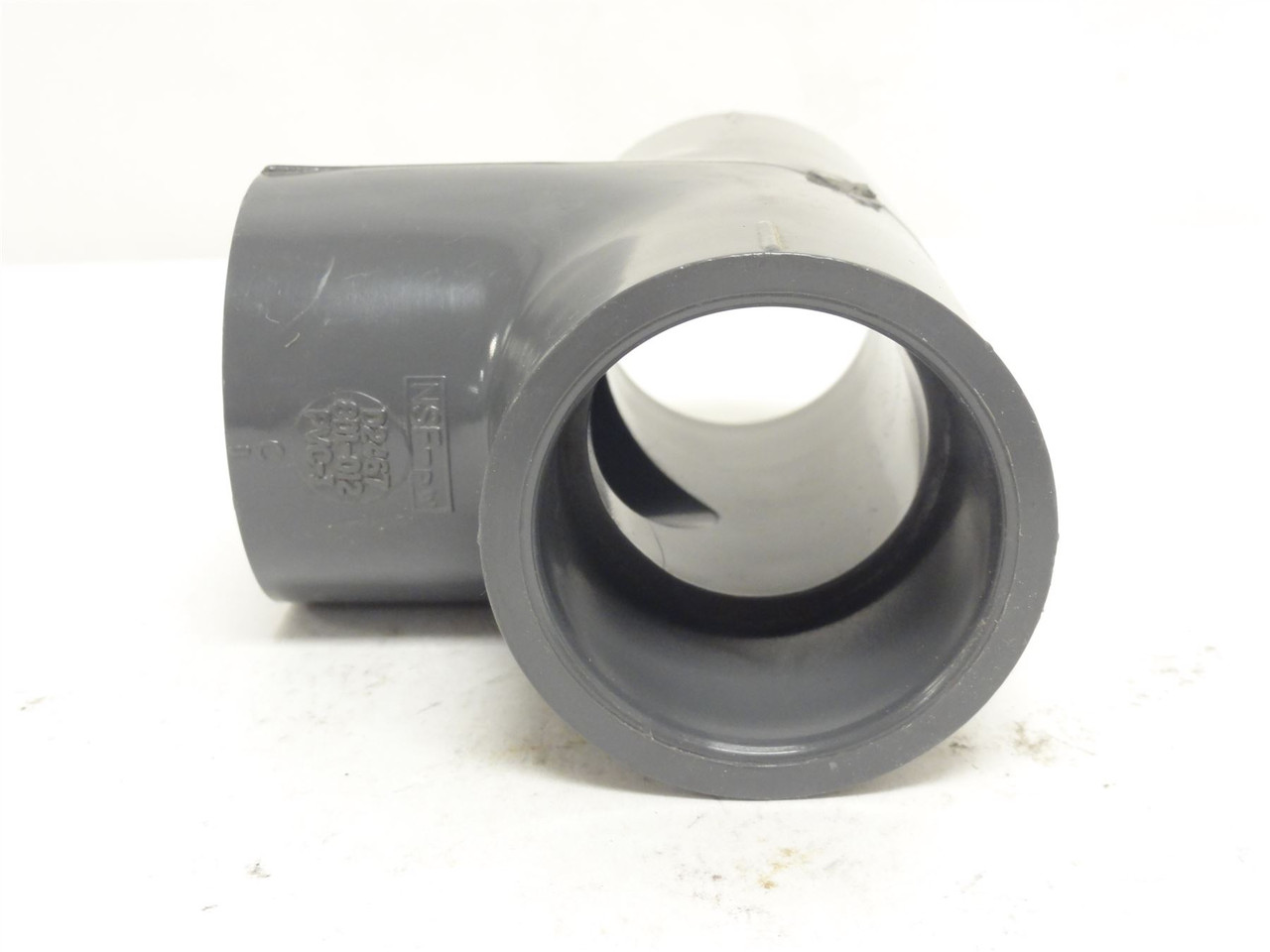 Charlotte 801-012; Socket Tee Fitting; Sch: 80 PVC; 1-1/4FNPS