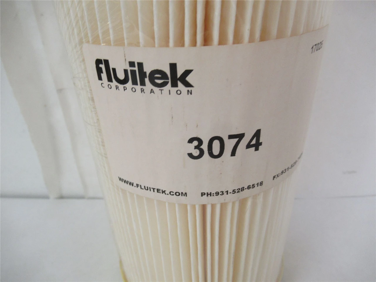 Fluitek 3074; WaterFilter 4.5x9.75 Pleated Synthetic