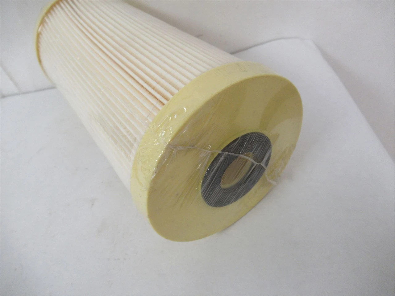 Fluitek 3074; WaterFilter 4.5x9.75 Pleated Synthetic