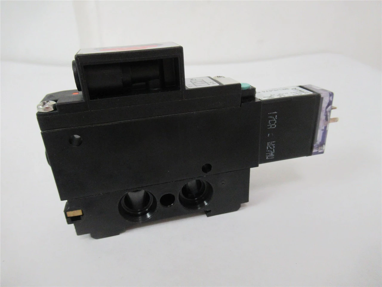 Burkert 126474; Solenoid Valve 4/2 Way 24V