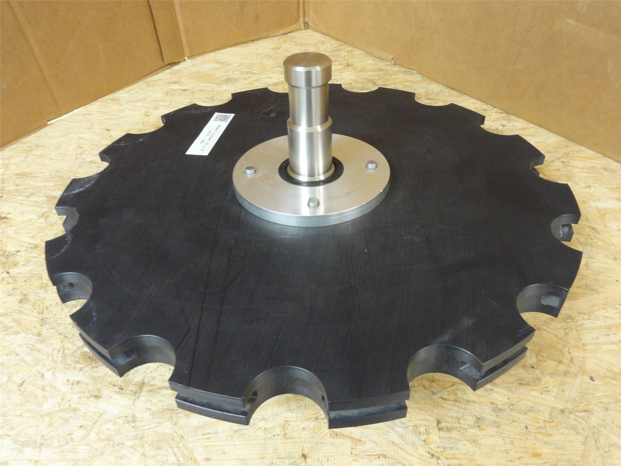 Foodmate SA00103332; Croner Wheel W/Axle & Lube Fitting; 15T