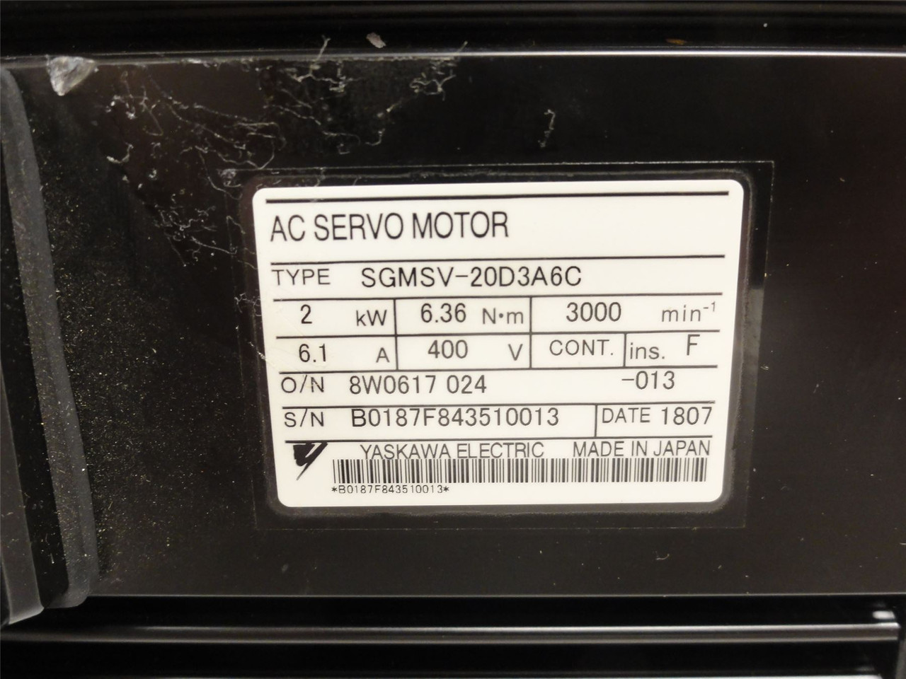 Yaskawa SGMSV-20D3A6C; Servo-Motor; 2kW; 400VAC; 3000RPM