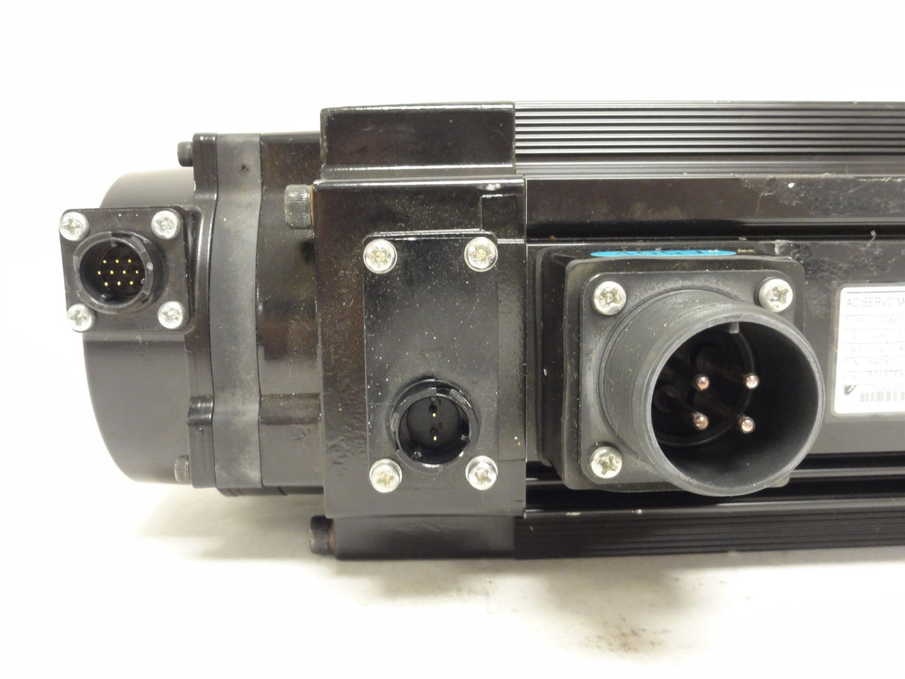 Yaskawa SGMSV-20D3A6C; Servo-Motor; 2kW; 400VAC; 3000RPM