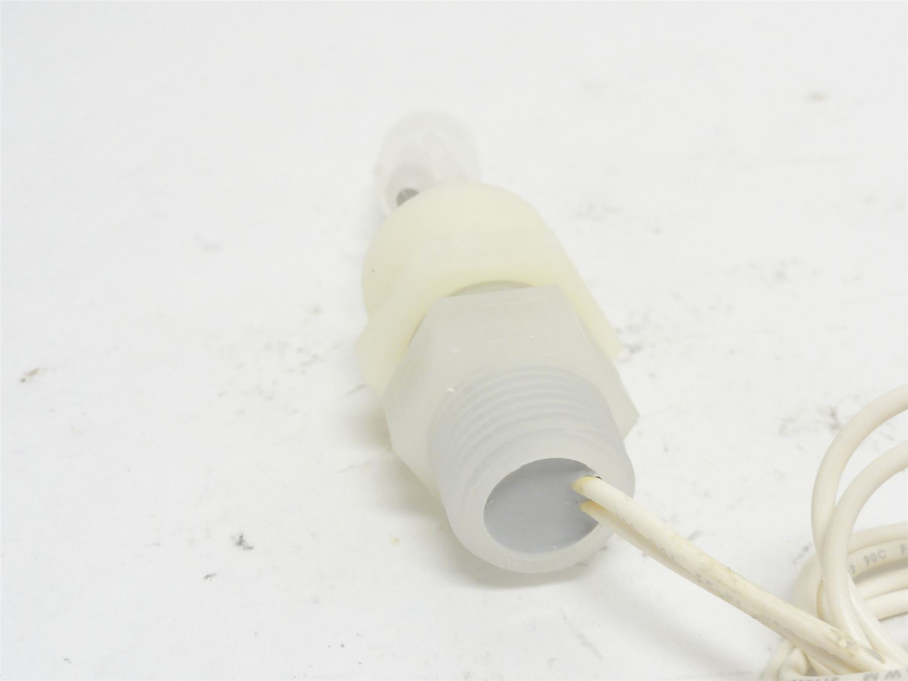 Madison M8700-C; Closed Liquid Level Switch 120/240VAC; 24VDC