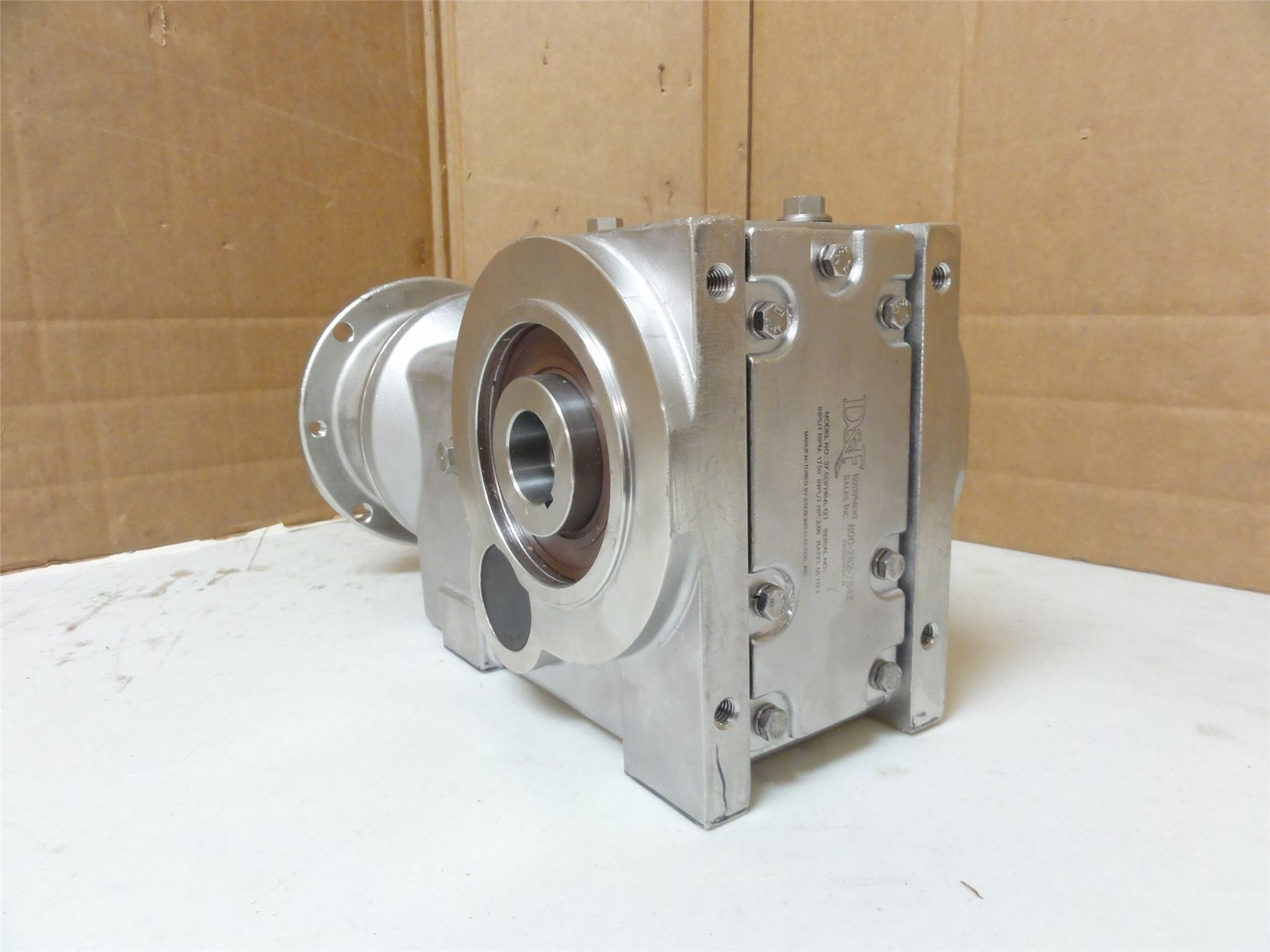 D&F 37SDFHB4L121; Gear Reducer; SS; RA; 50:1 Ratio
