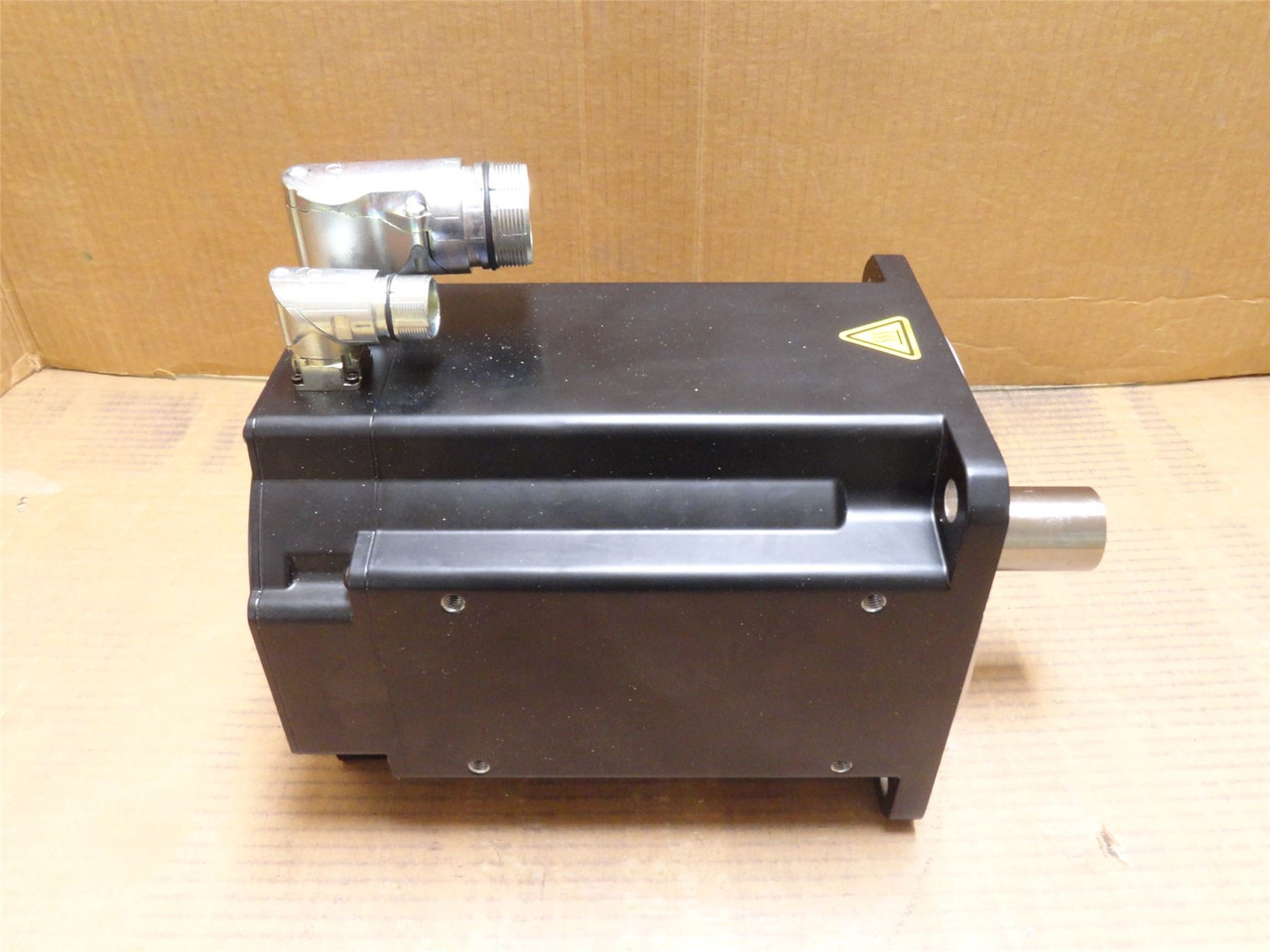 Kollmorgen AKM74Q-ANHNC-00; Servo Motor 7.5kW 640VDC; 3000RPM