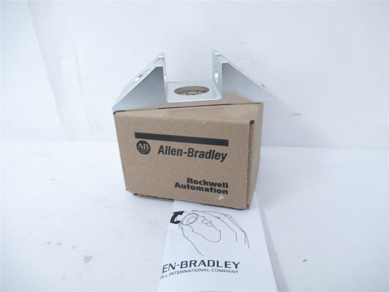 Allen-Bradley 800TN339; Pushbutton Accessory Guard;Ramp;30mm