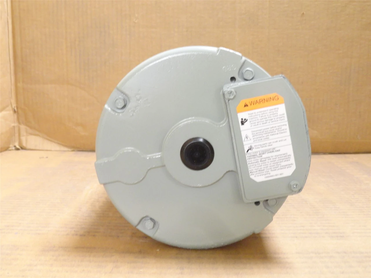 Leeson C6T8NC38B; Fan Motor; 1HP; 208-230/460VAC; 850RPM; 3PH