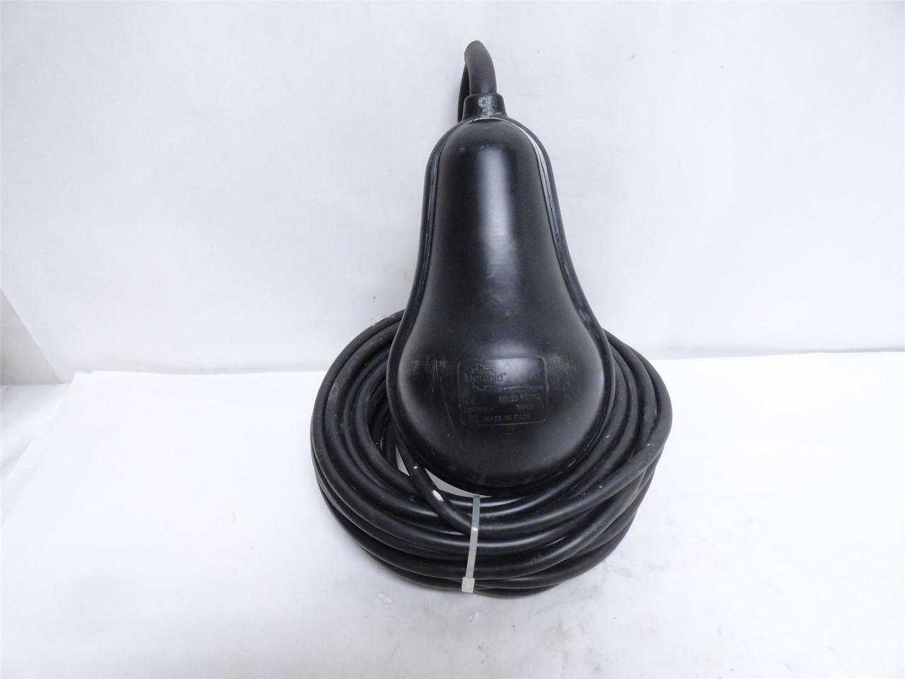 Dwyer FSW2-DNPN-50; Weatherproof Liquid Level Switch 10A; 250V