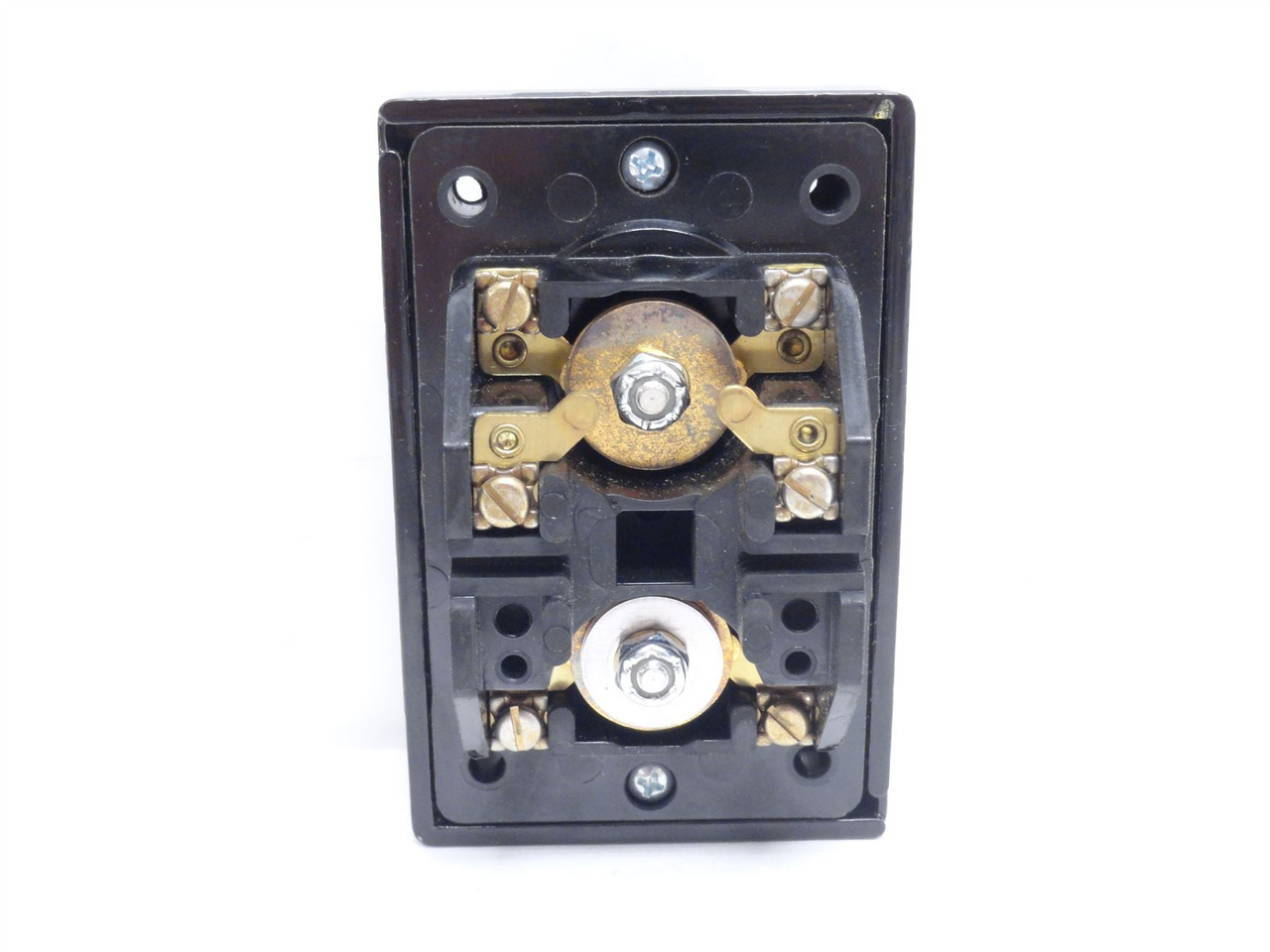 Rees 04062-032; Green-Red 1" Push Button; W'Padlock Latch