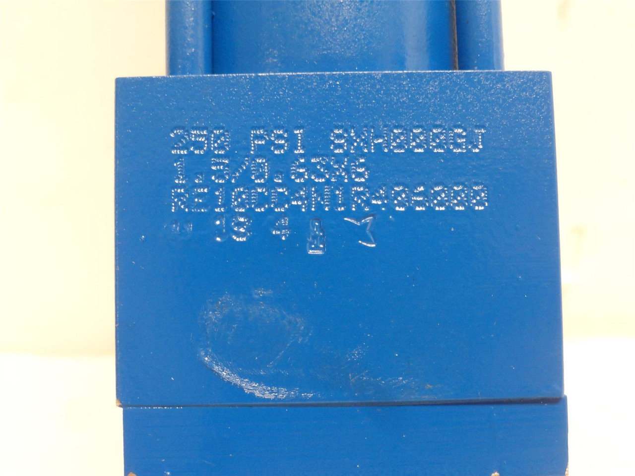 Eaton RE10CC4N1R406000; Hydraulic Cylinder; 1-1/2"ID x 6" Stk