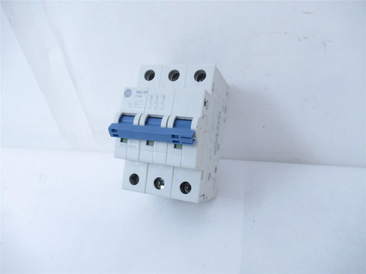 Allen-Bradley 1492-SPM3C080; Circuit Breaker; 8A; 3-Pole