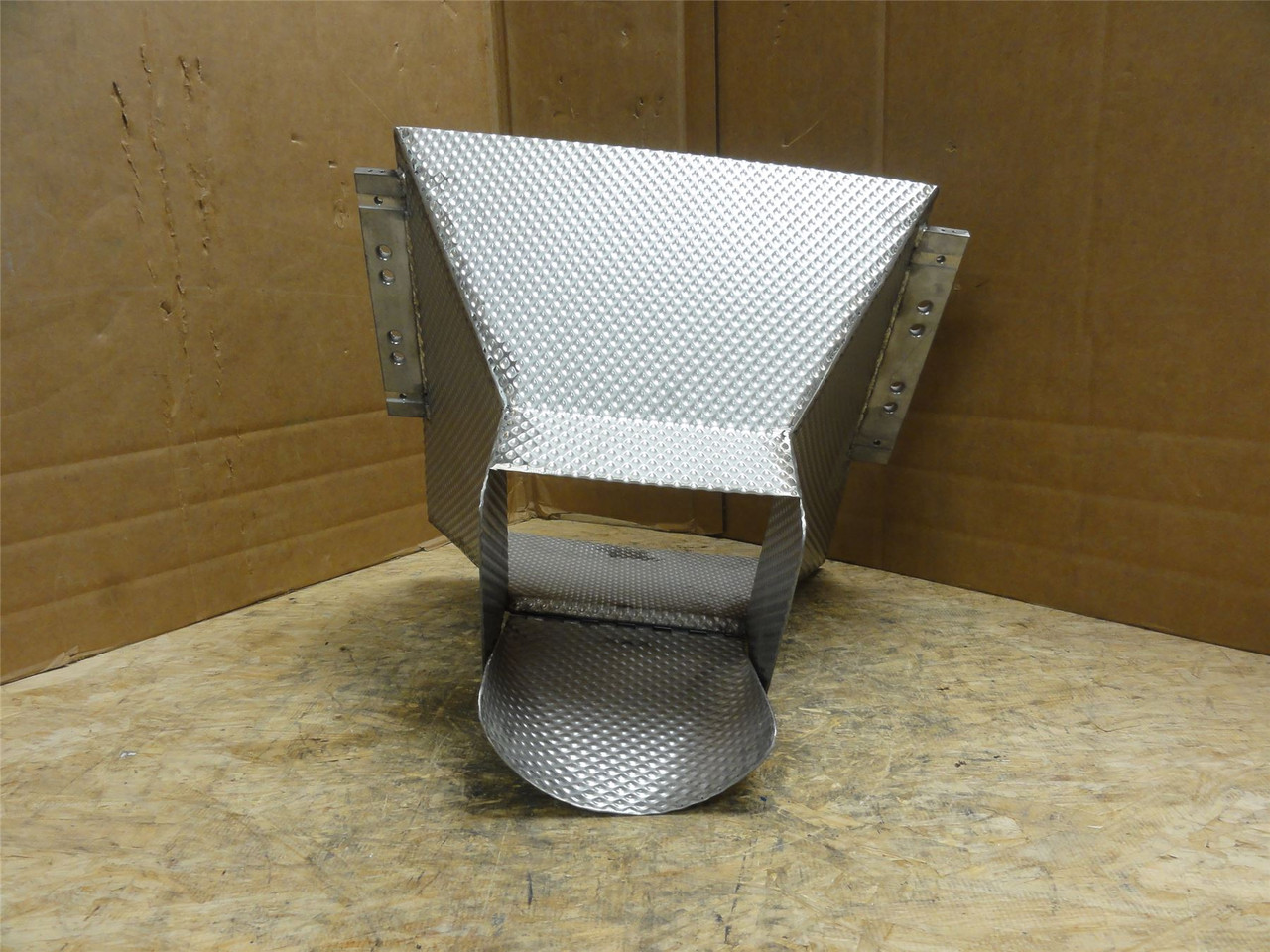 MFG- SFS-10-A43; Dimpled Hopper; SS; 14" x 6-1/2"ID